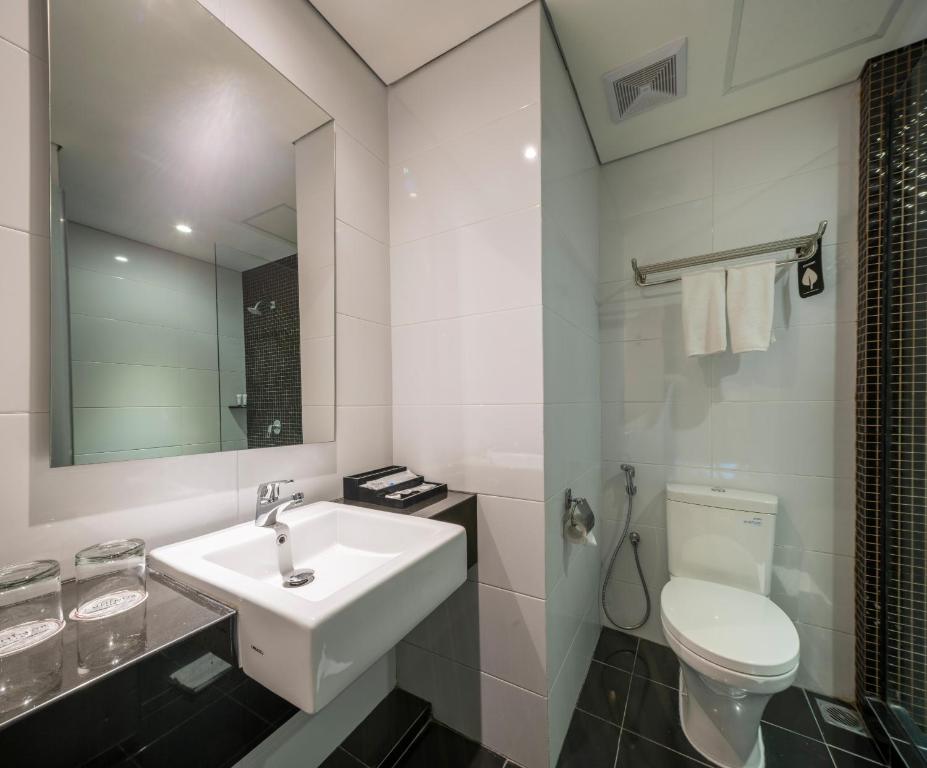 Luminor Hotel Surabaya Jemursari.jpg