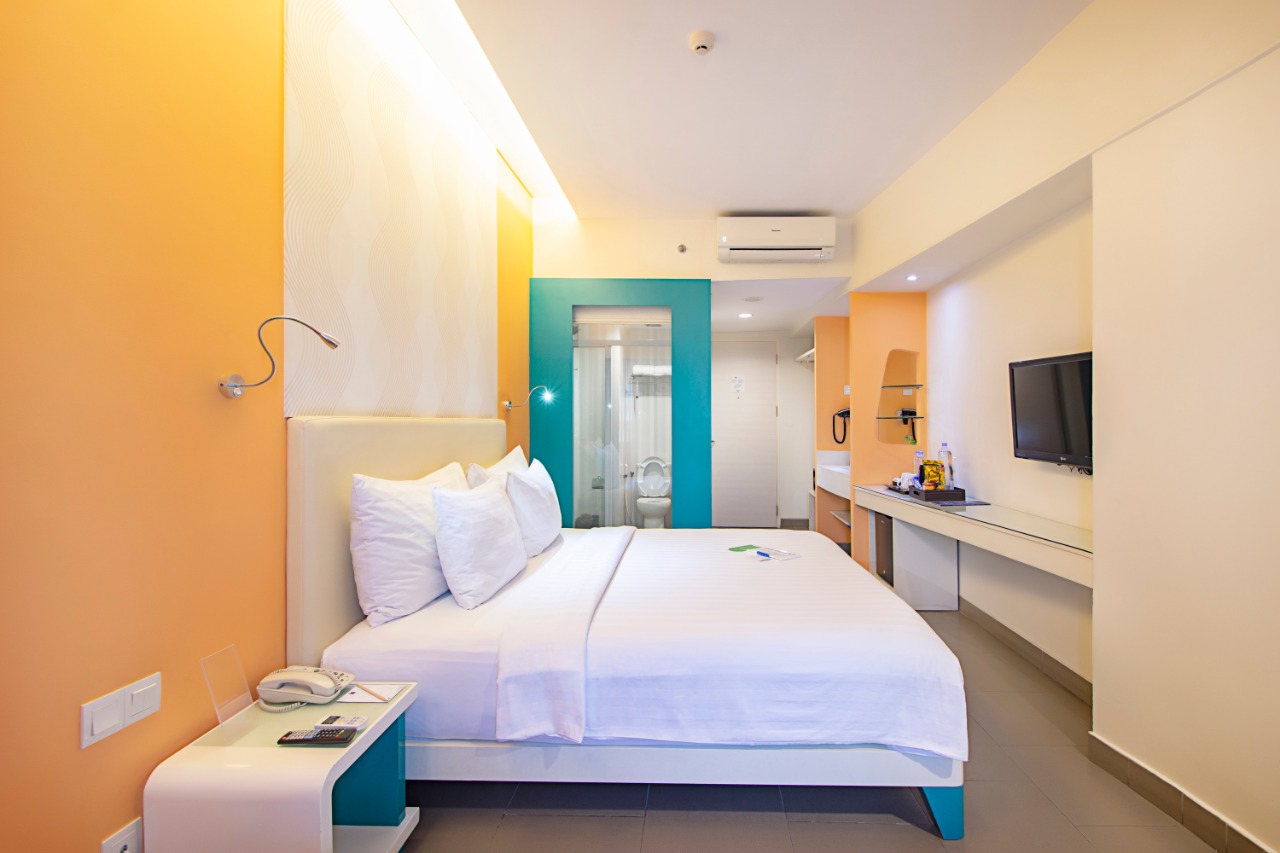 Blue Sky Petamburan.jpg